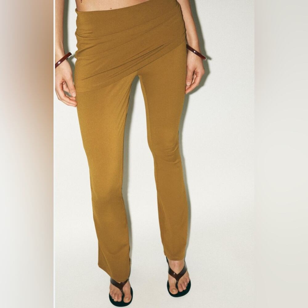 NWT- Zara- DRAPED WAIST FLARE TROUSER-L
